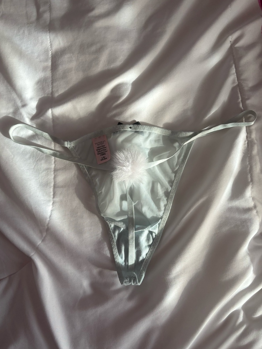 NWOT Victorias Secret Sheer Babydoll Chemise Snowflake with matching thong Large - Picture 5 of 14